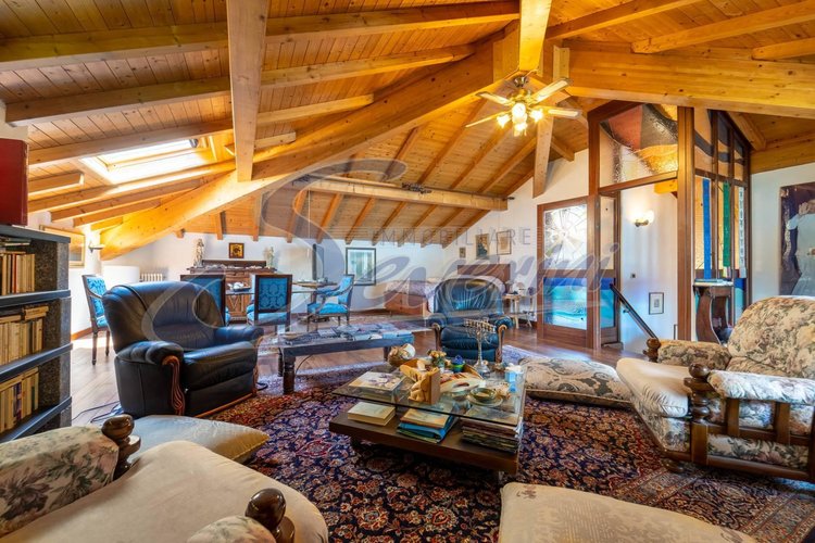 Villa singola Carate Urio