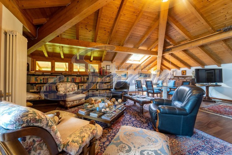 Villa singola Carate Urio