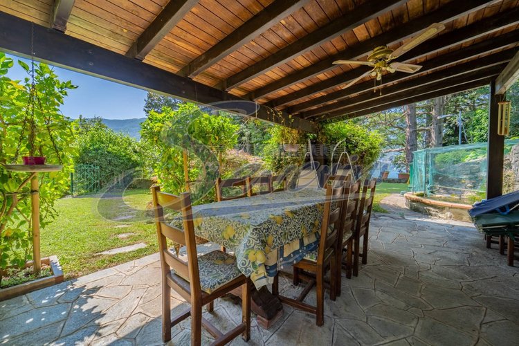 Villa singola Carate Urio