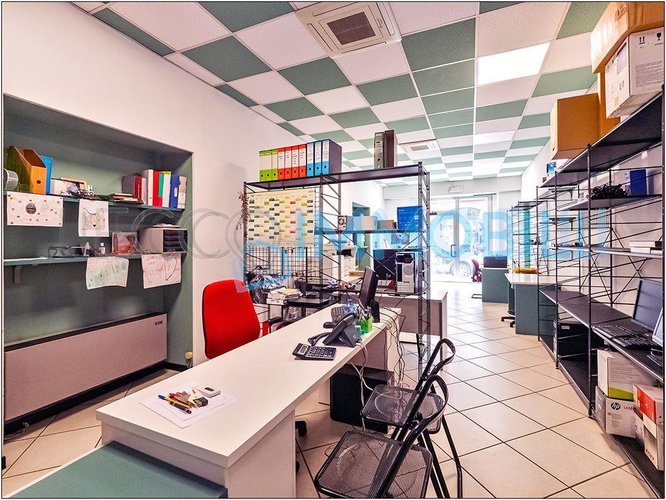 NEGOZIO VICINANZE CENTRO Lecco