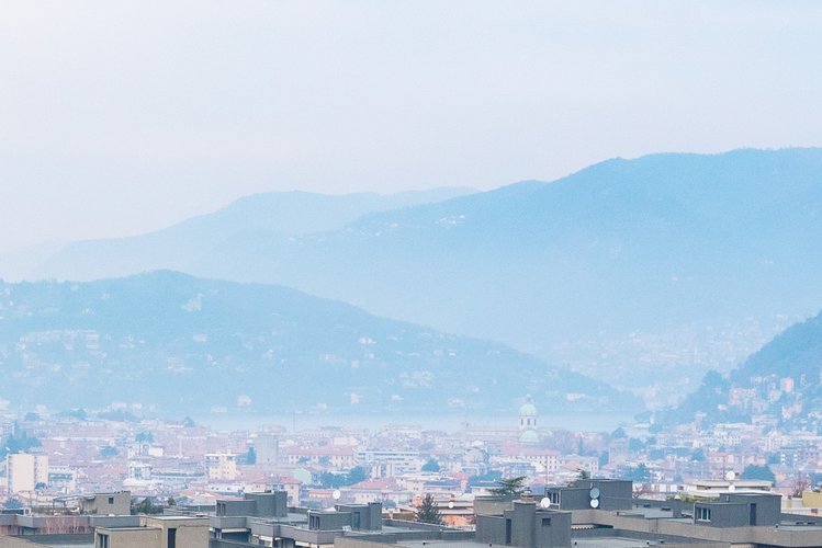 17/23 Appartamento in vendita Como