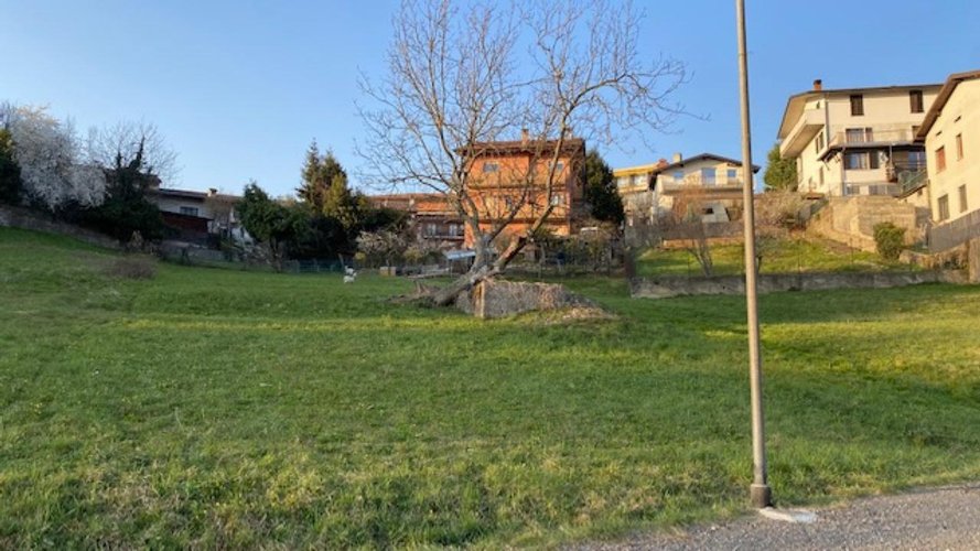 Terreno residenziale