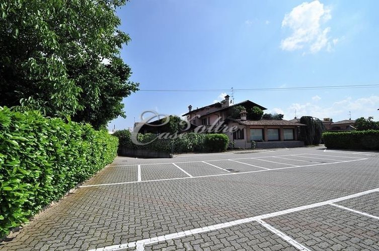 Locale Commerciale Cermenate