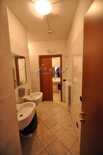 Locale Commerciale Cermenate