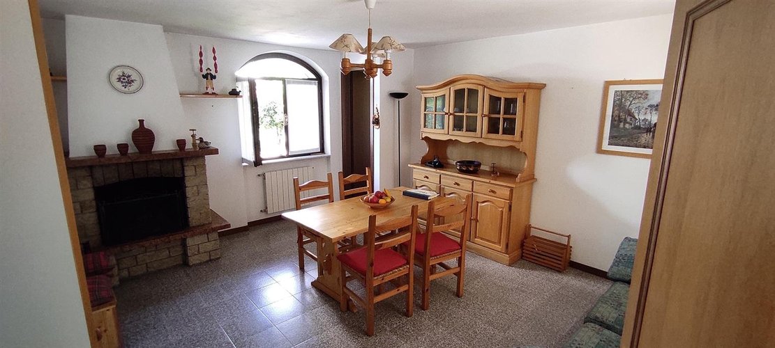 Rota Imagna, in tranquilla contrada, ma comoda ai servizi, villetta bifamiliare con giardino privato Rota d'Imagna