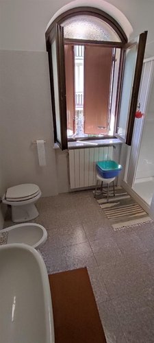 Rota Imagna, in tranquilla contrada, ma comoda ai servizi, villetta bifamiliare con giardino privato Rota d'Imagna