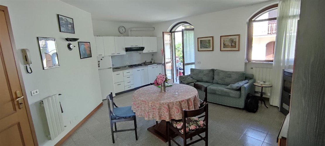 Rota Imagna, in tranquilla contrada, ma comoda ai servizi, villetta bifamiliare con giardino privato Rota d'Imagna