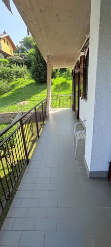 Rota Imagna, in tranquilla contrada, ma comoda ai servizi, villetta bifamiliare con giardino privato Rota d'Imagna