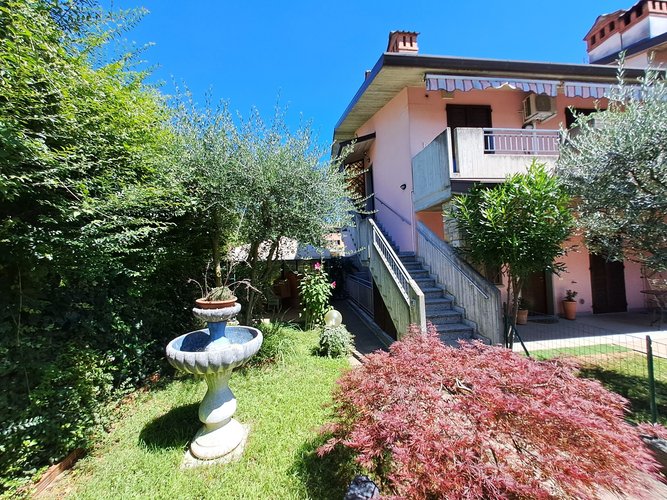 IN VILLETTA ESCLUSIVO ULTIMO PIANO CON INGRESSO INDIPENDENTE