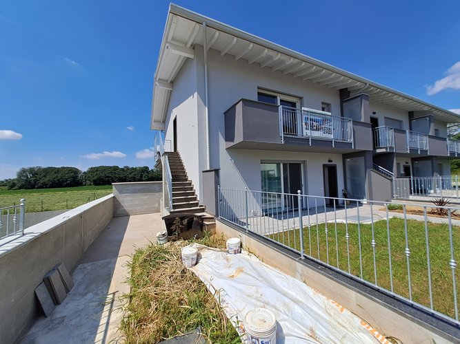 IN VILLA NUOVO APP.TO 3 LOCALI PIANO PRIMO E ULTIMO