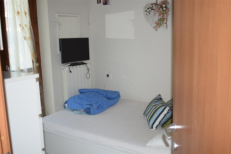 Cornalba vicino parco giochi, vero gioiello, indipendente ottimo alloggio con camino e posto auto Cornalba