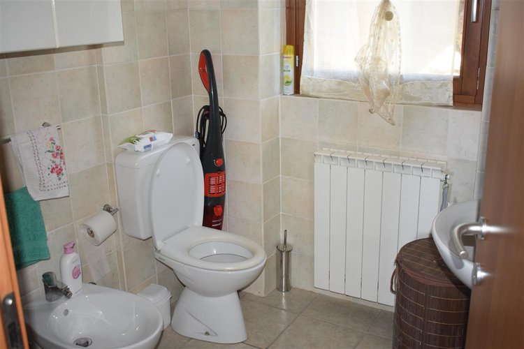 Cornalba vicino parco giochi, vero gioiello, indipendente ottimo alloggio con camino e posto auto Cornalba