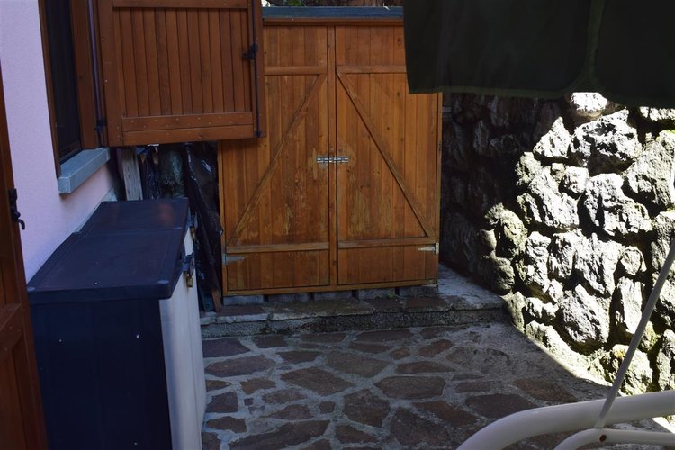 Cornalba vicino parco giochi, vero gioiello, indipendente ottimo alloggio con camino e posto auto Cornalba