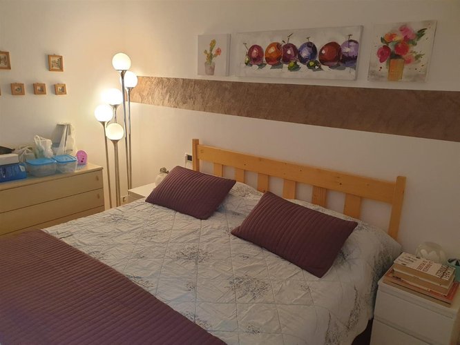 Serina contrada Rosolo, introvabile cascinetta in pietra con rustico e area di pertinenza Serina