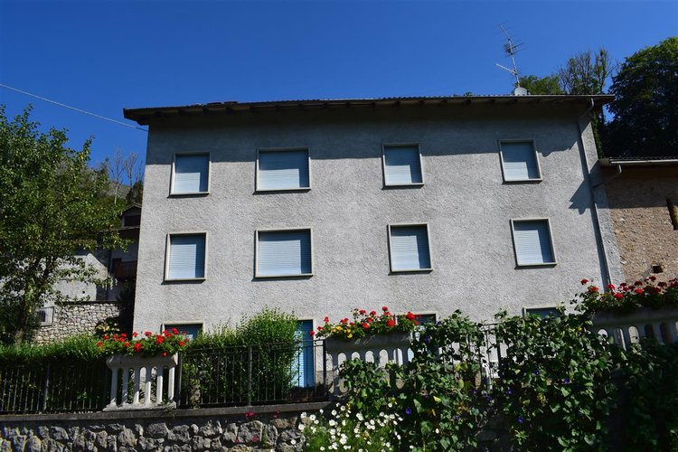 Oltre il Colle-Zorzone mt. 1000 affare panoramicissimo trilocale