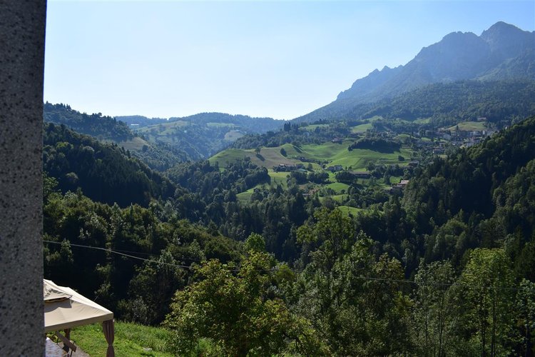 Oltre il Colle-Zorzone mt. 1000 affare panoramicissimo trilocale Oltre il Colle