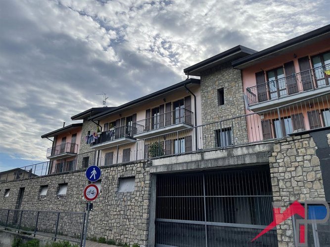 Trilocale con doppio box Cisano Bergamasco