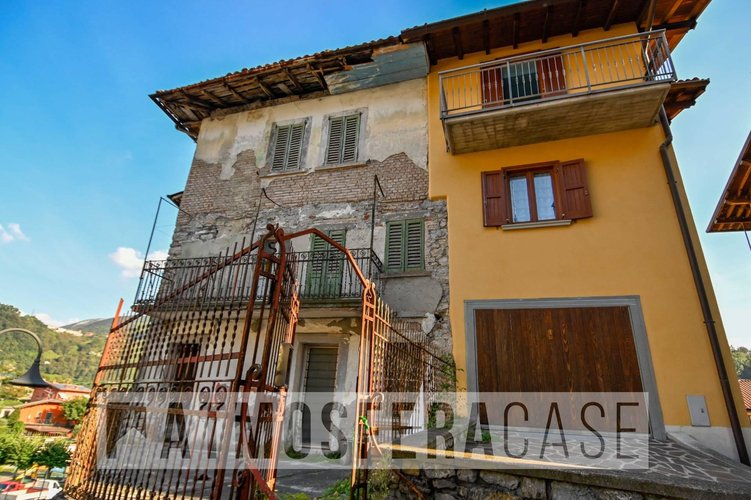 Rustico/Casale/Corte Ubiale Clanezzo