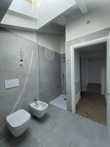Trilocale con giardino e box doppio Madone