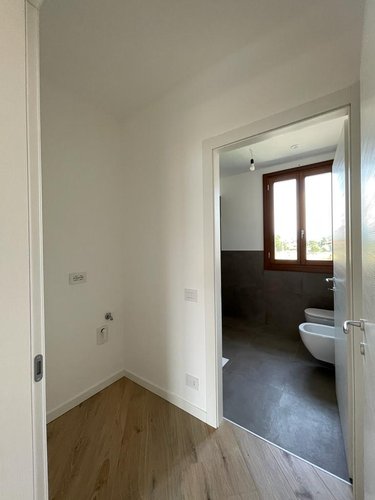 Trilocale con giardino e box doppio Madone