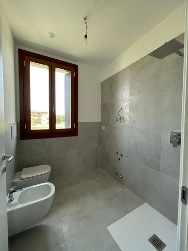 Trilocale con giardino e box doppio Madone