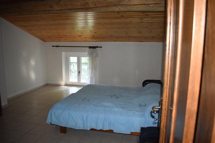 Oltre il Colle Zambla Alta, immerso nel verde, ottimo e ampio trilocale mansardato con cantina Oltre il Colle