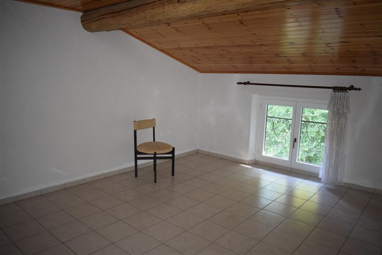 Oltre il Colle Zambla Alta, immerso nel verde, ottimo e ampio trilocale mansardato con cantina Oltre il Colle