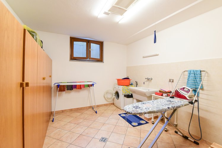 (16/23) Villa indipendente - Ponte Lambro Via Dalmazia Ponte Lambro