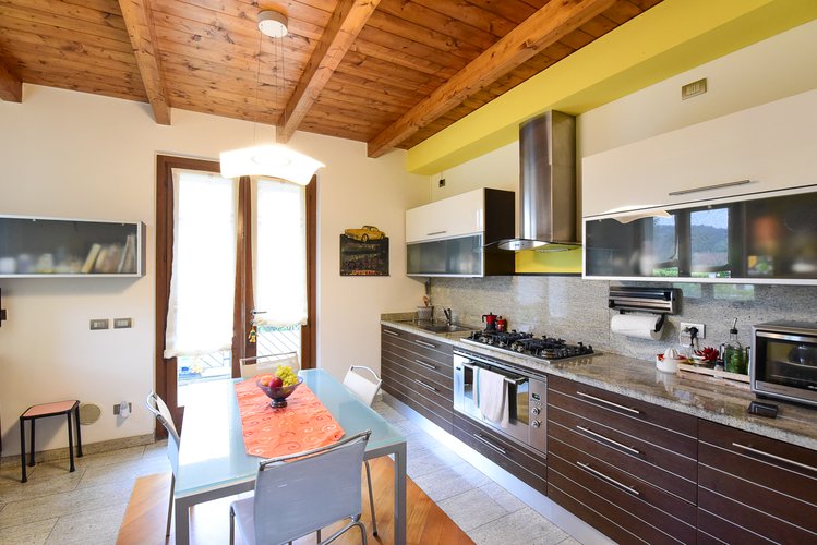 (16/23) Villa indipendente - Ponte Lambro Via Dalmazia Ponte Lambro