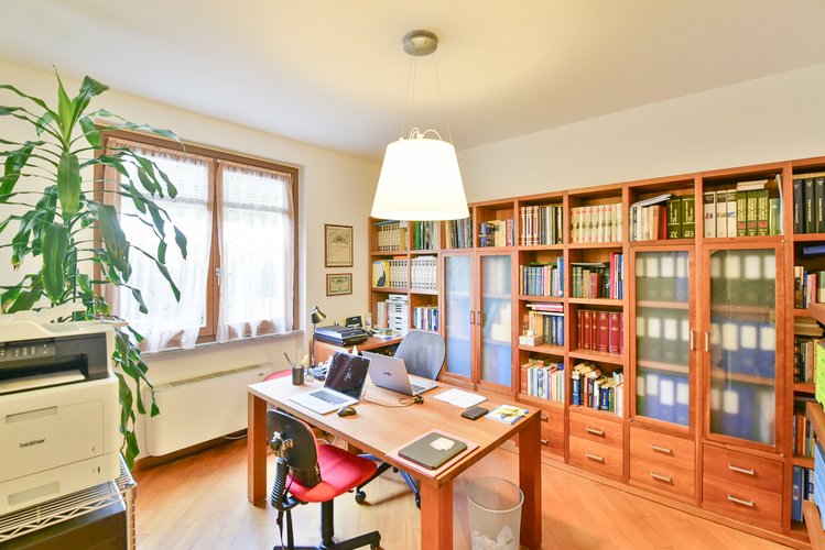 (16/23) Villa indipendente - Ponte Lambro Via Dalmazia Ponte Lambro