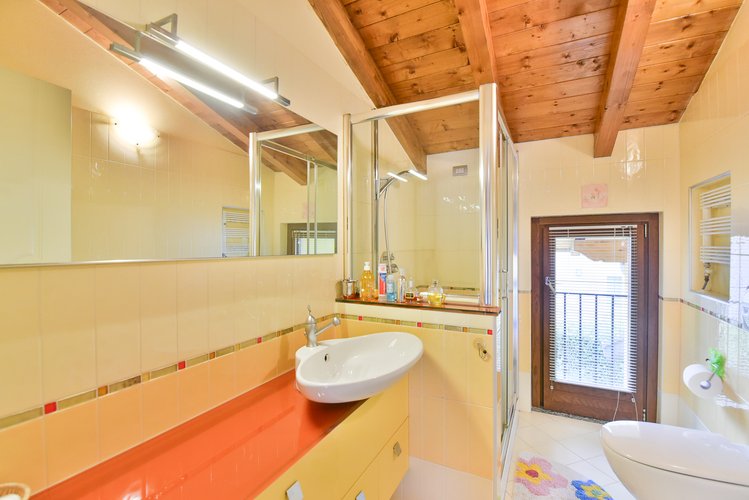 (16/23) Villa indipendente - Ponte Lambro Via Dalmazia Ponte Lambro