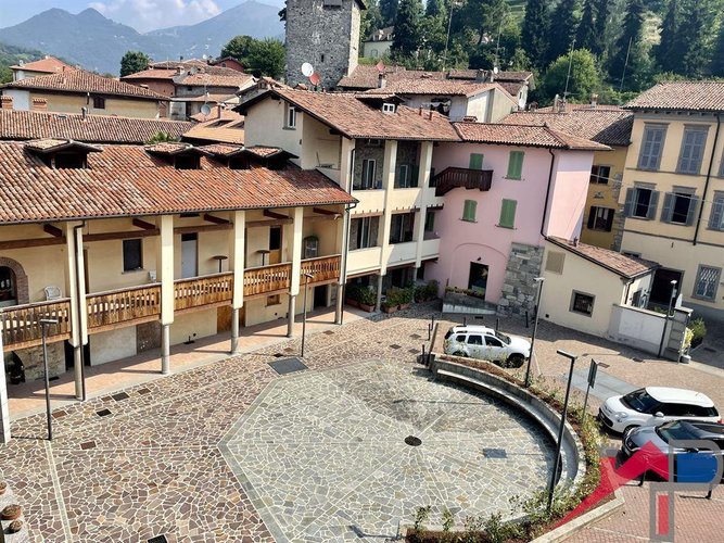 Ampio appartamento al rustico Caprino Bergamasco