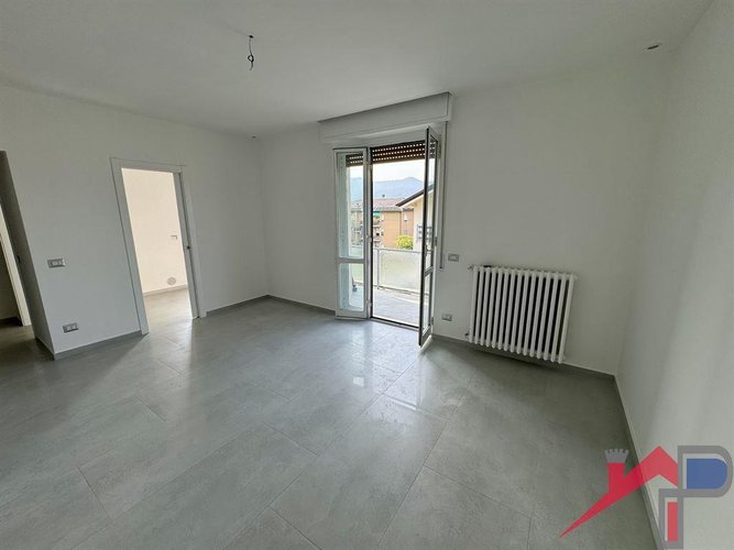 Caprino trilocale ristutturato Caprino Bergamasco