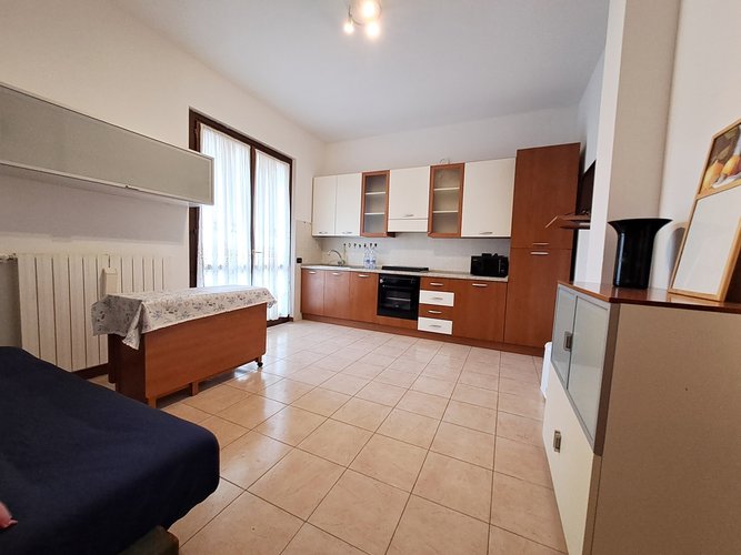 ESCLUSIVO BILOCALE Zandobbio