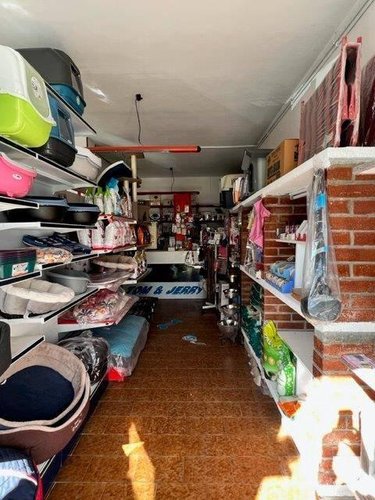 Locale Commerciale Merone