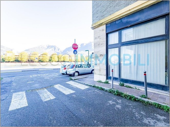 LOCALE COMMERCIALE MALGRATE PORTO Malgrate