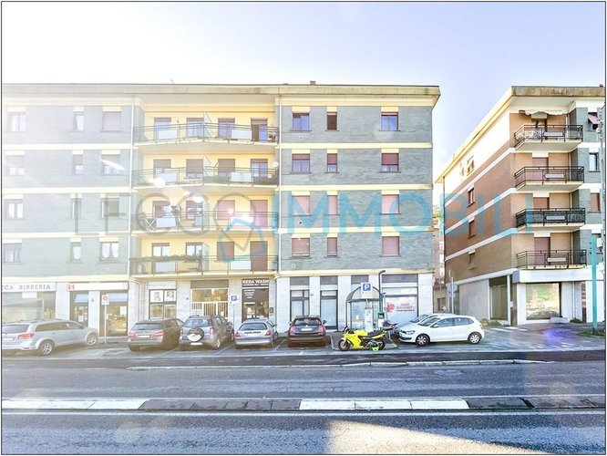 LOCALE COMMERCIALE MALGRATE PORTO Malgrate