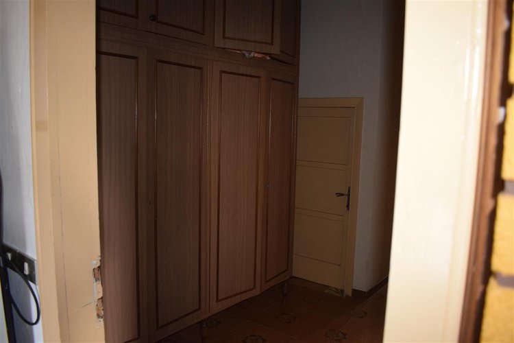 Serina, in suggestiva casa d’epoca, grazioso trilocale esente da spese condominiali Serina