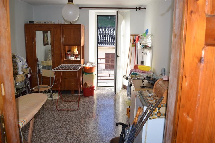 Oltre il Colle, esclusivo quadrilocale balconato con mansarda e box auto Oltre il Colle