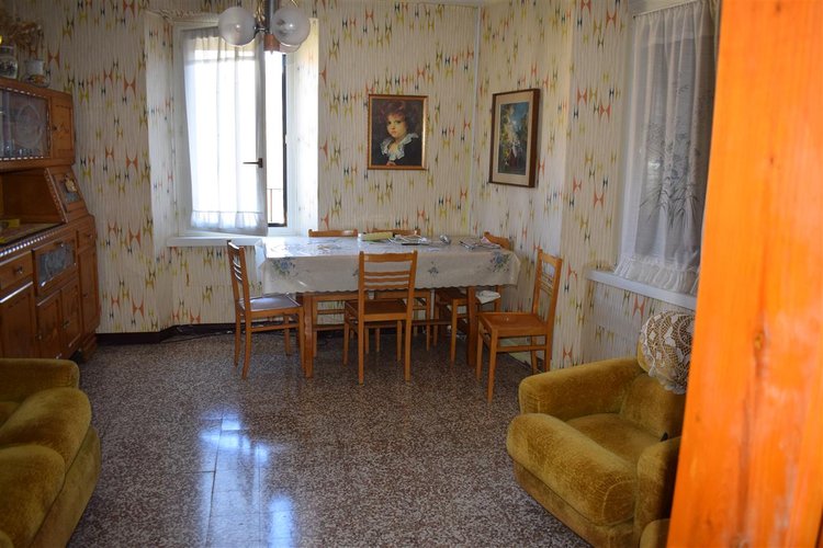 Oltre il Colle, esclusivo quadrilocale balconato con mansarda e box auto Oltre il Colle