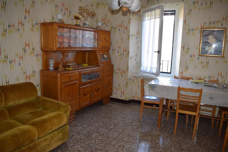 Oltre il Colle, esclusivo quadrilocale balconato con mansarda e box auto Oltre il Colle