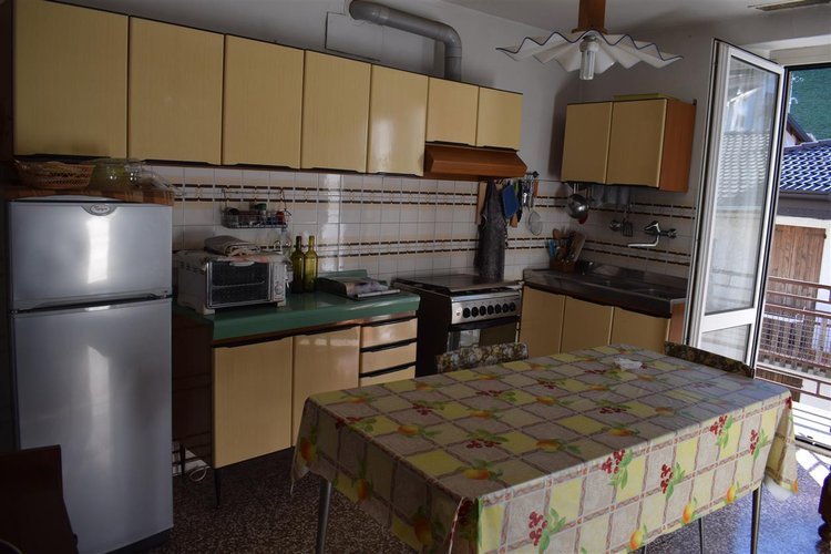 Oltre il Colle, esclusivo quadrilocale balconato con mansarda e box auto Oltre il Colle