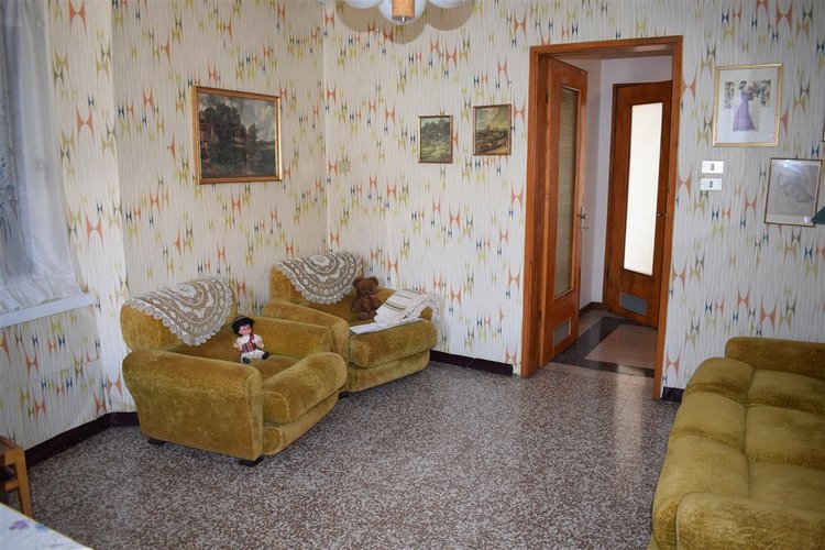 Oltre il Colle, esclusivo quadrilocale balconato con mansarda e box auto Oltre il Colle