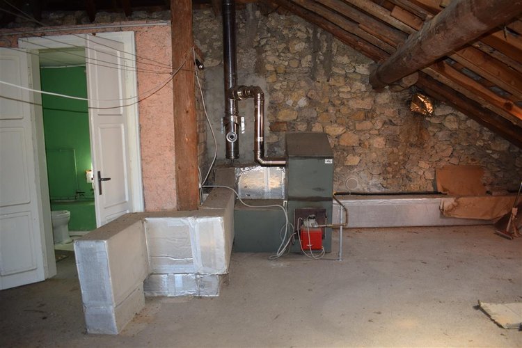 Oltre il Colle, esclusivo quadrilocale balconato con mansarda e box auto Oltre il Colle