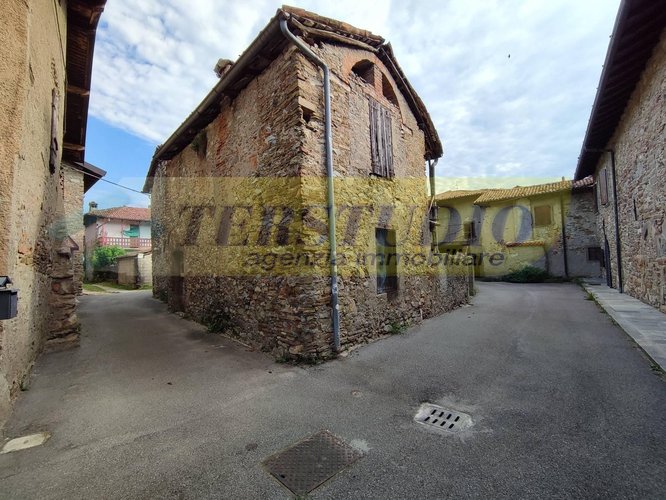 Villa o villino Ambivere