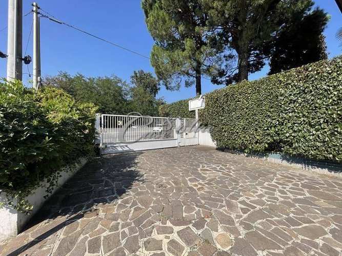 Capannone Industriale Novedrate