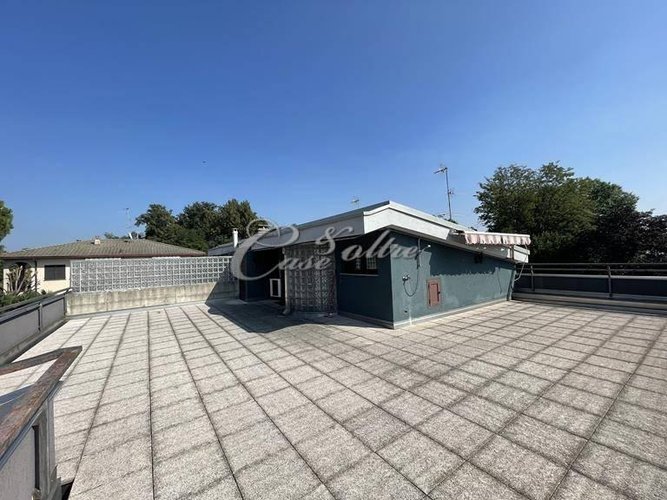 Capannone Industriale Novedrate