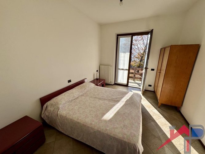 Panoramica villa singola immersa nel verde con terreno Cisano Bergamasco