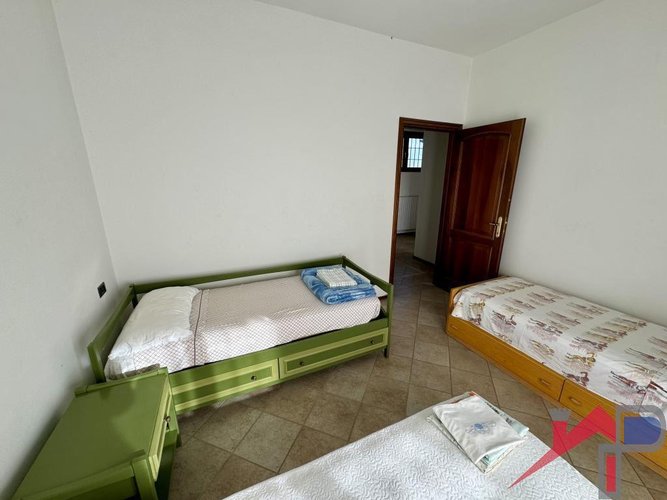 Panoramica villa singola immersa nel verde con terreno Cisano Bergamasco