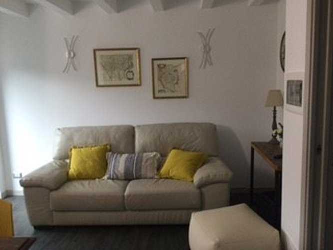 Serina occasione centralissimi due bilocali arredati Serina